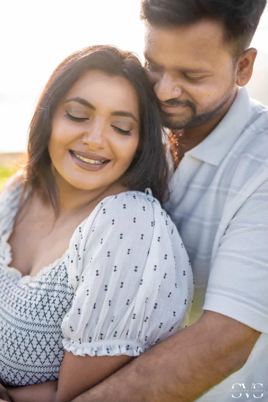 Original close portrait photograph of the couple